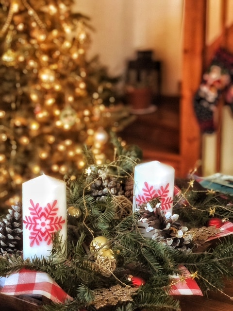 Decoupaged Christmas Candle * sparkle living blog