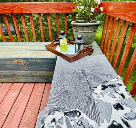 How to make a bench for your deck?